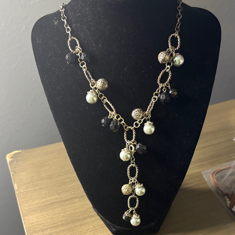 Elegant Gold-Tone Y-Style Necklace with Pearl and Black Bead Accents